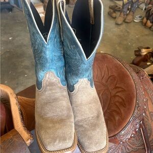 Ariat Blue and Tan Cowboy Boots